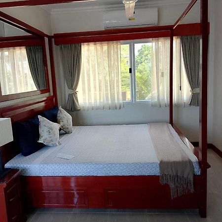 Ocean Breeze Resort Toledo Buitenkant foto