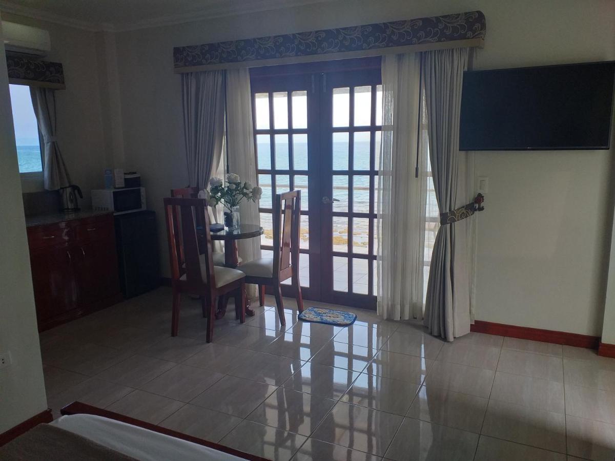 Ocean Breeze Resort Toledo Buitenkant foto