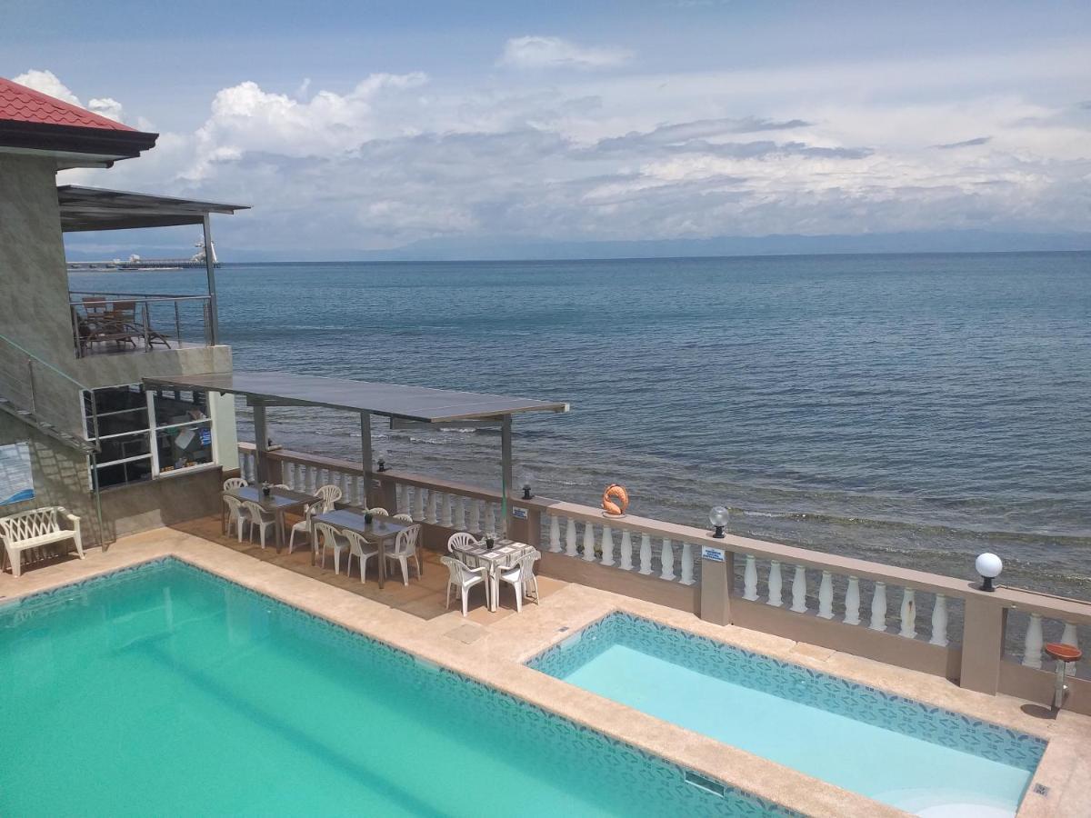 Ocean Breeze Resort Toledo Buitenkant foto