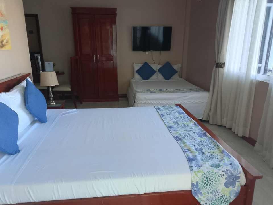 Ocean Breeze Resort Toledo Buitenkant foto